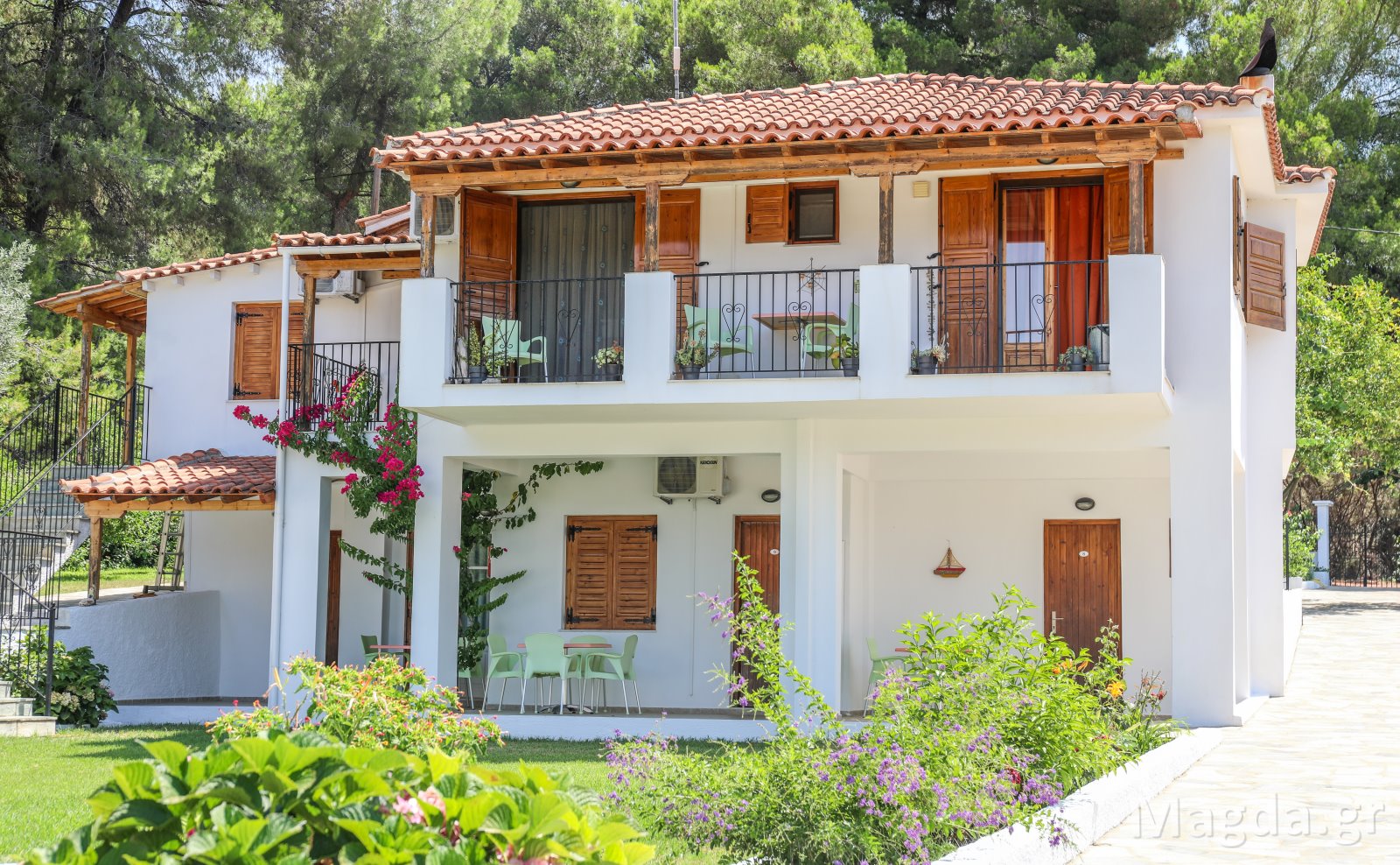 Skiathos Magda Studios & Apartments